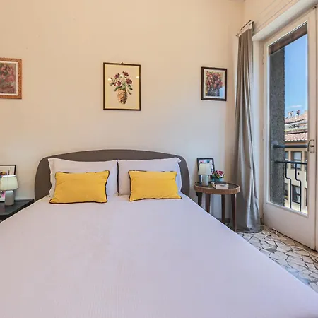 - Santa Maria Balcony * Firenze